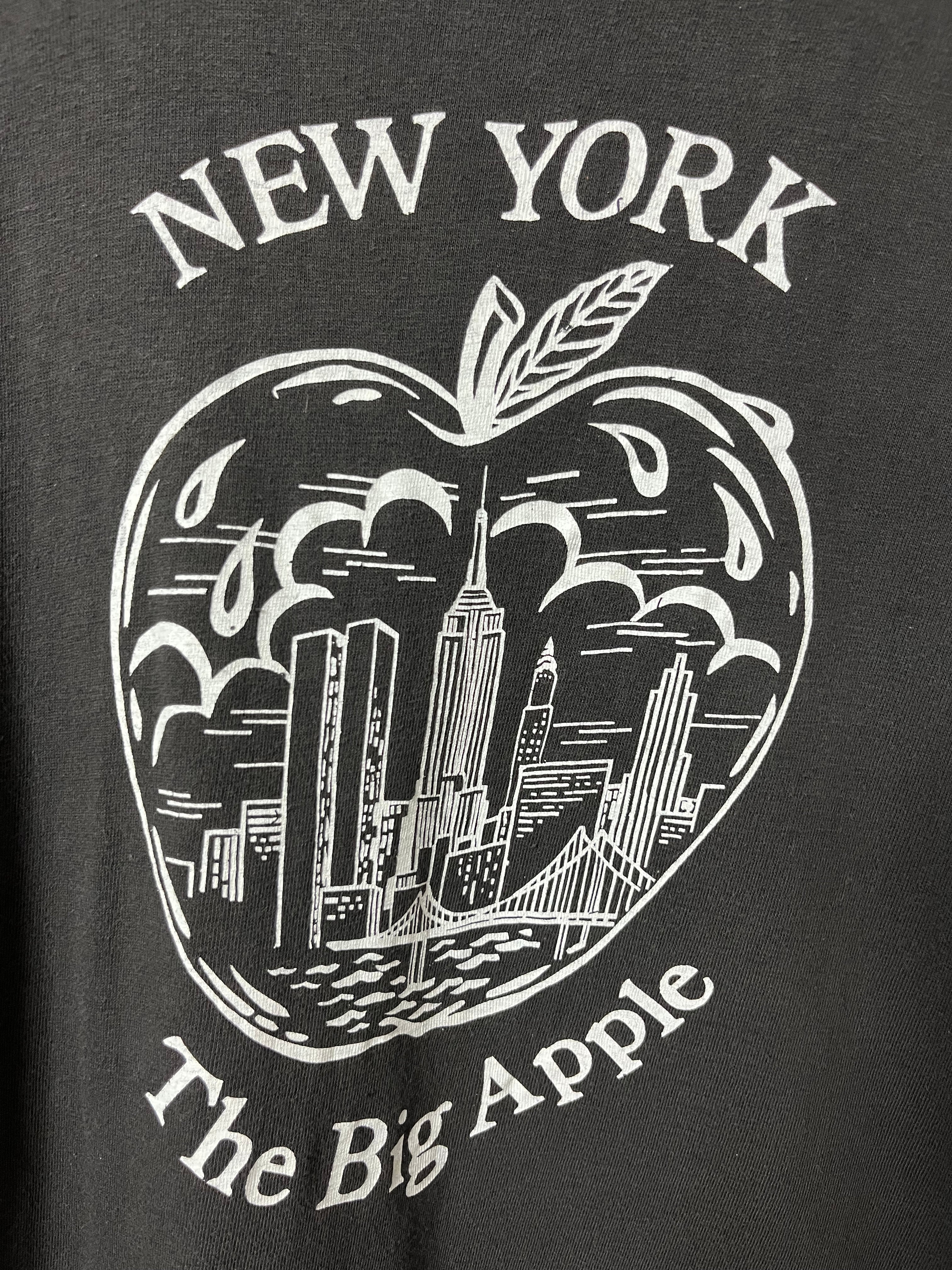 1970s Faded ‘New York, The Big Apple’ Graphic T-Shirt - Faded Black - M