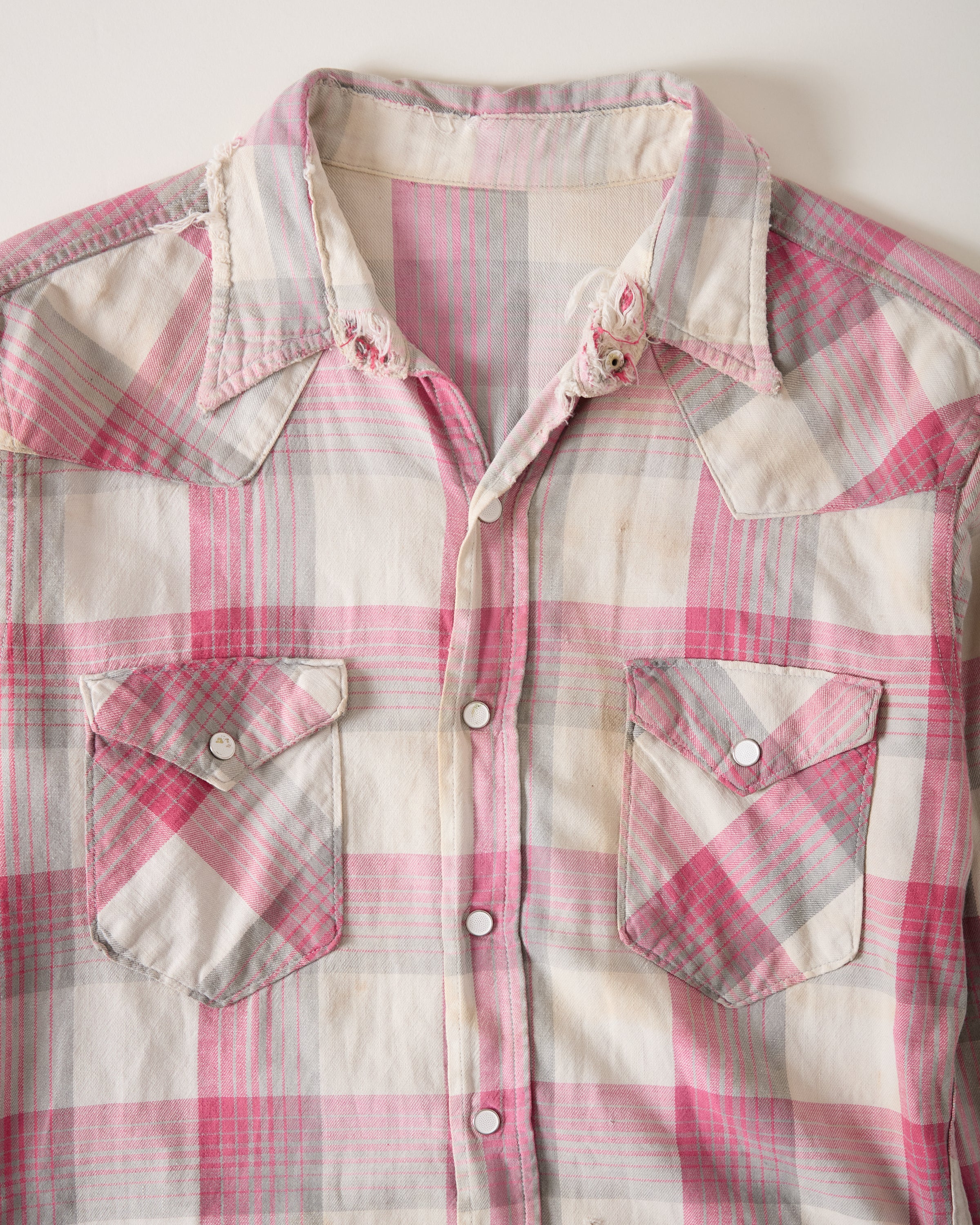 1950s Wrangler ‘Blue Bell’ Distressed Western Snap Shirt - Faded Pink/Eccru - L