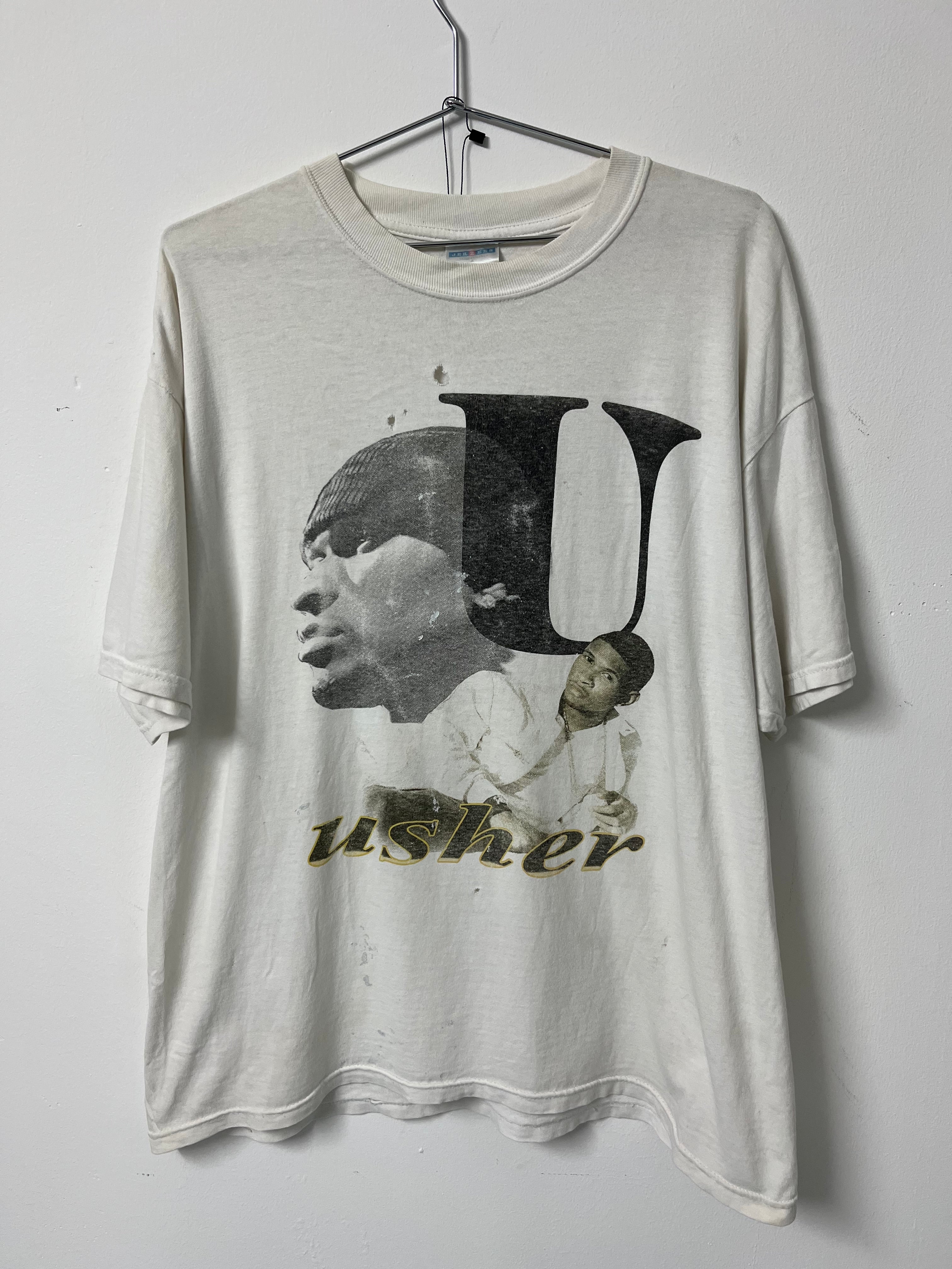 ‘04 Usher Confessions Tour Bootleg Distressed Rap T-Shirt - Aged White - XL