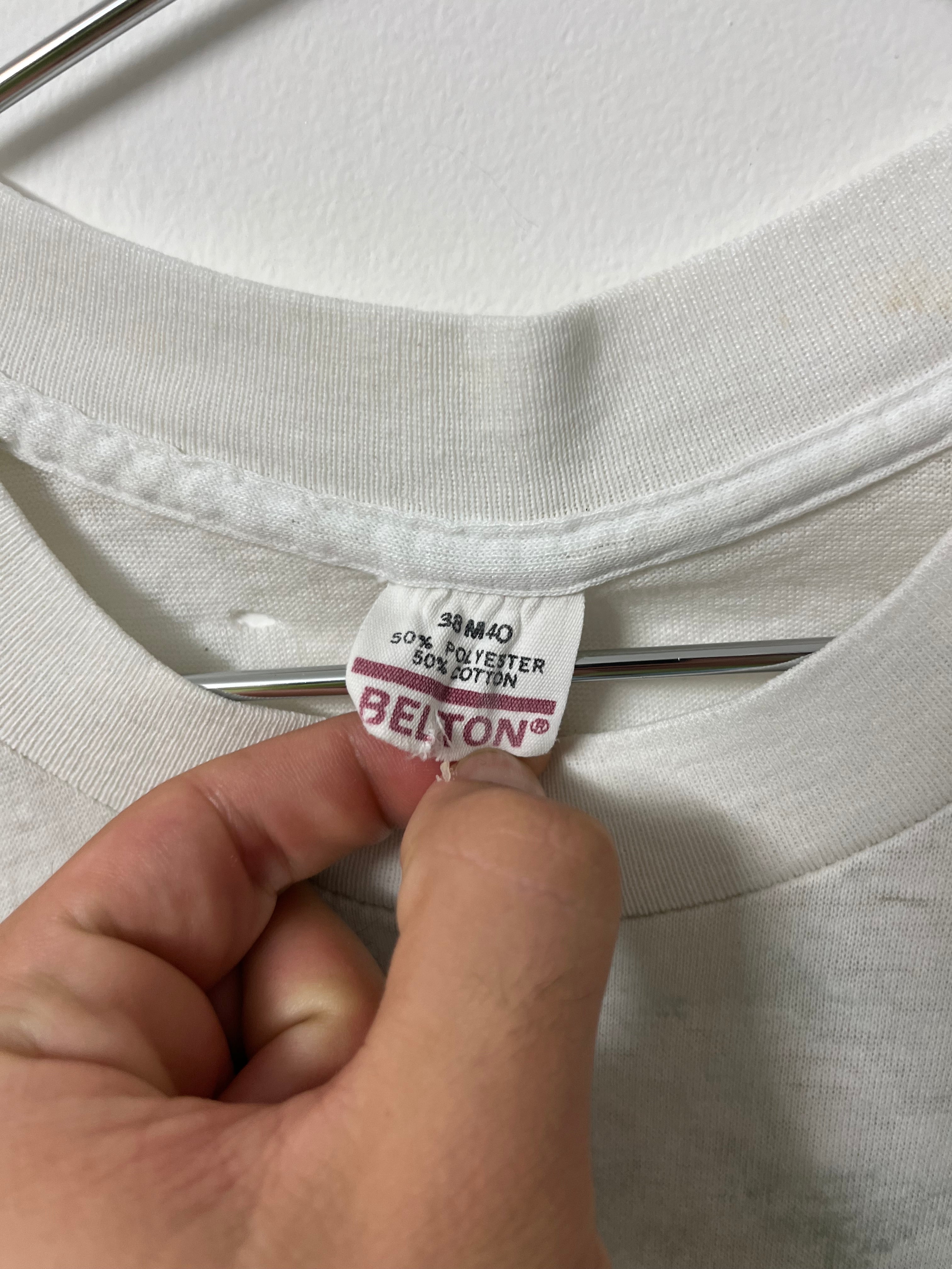 ‘70s Ark Cleaning Hand-Painted Graphic T-Shirt - White - XS/S