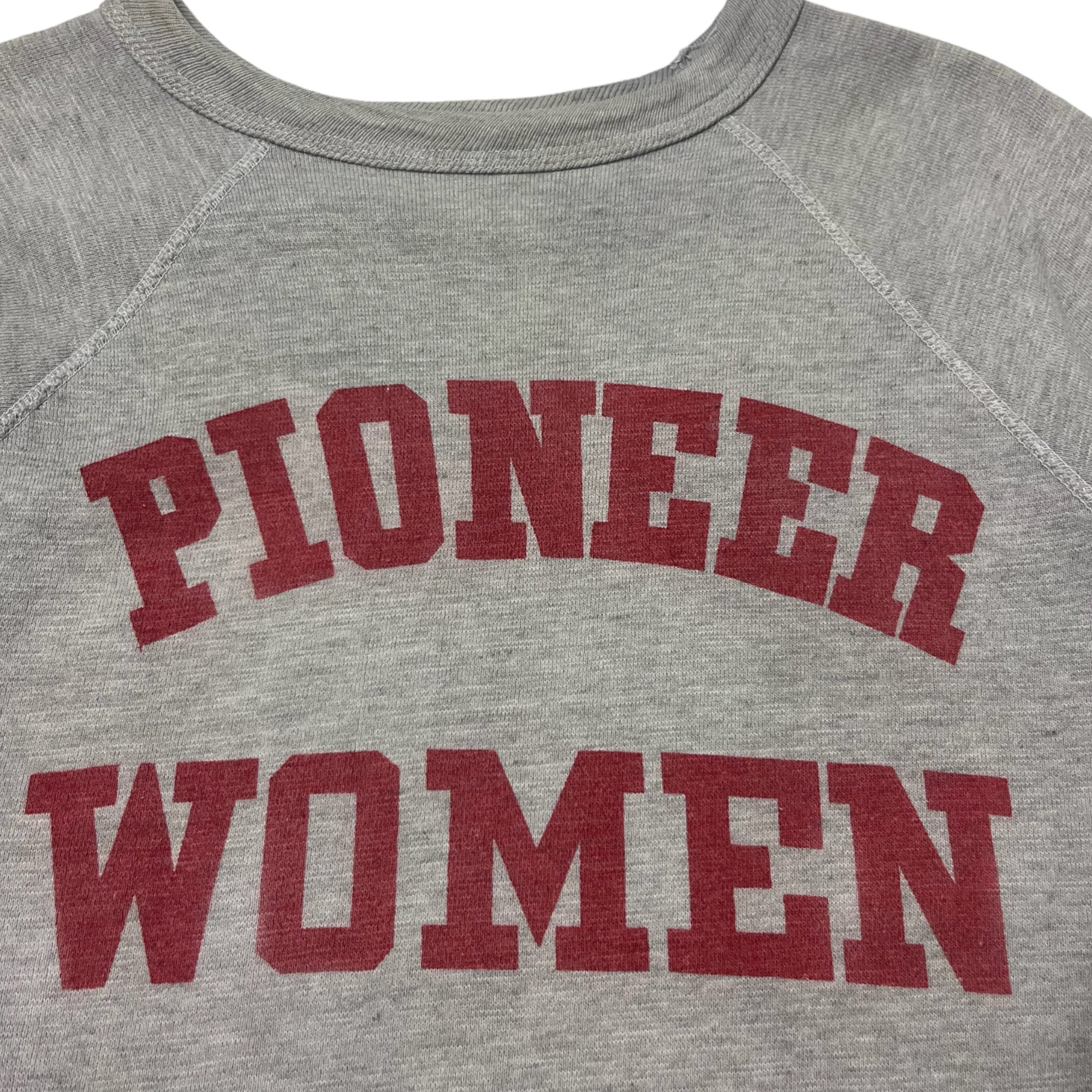 1950s/60s ‘Pioneer Women’ Shortsleeved Crewneck Sweatshirt - Heather Grey/Crimson - M