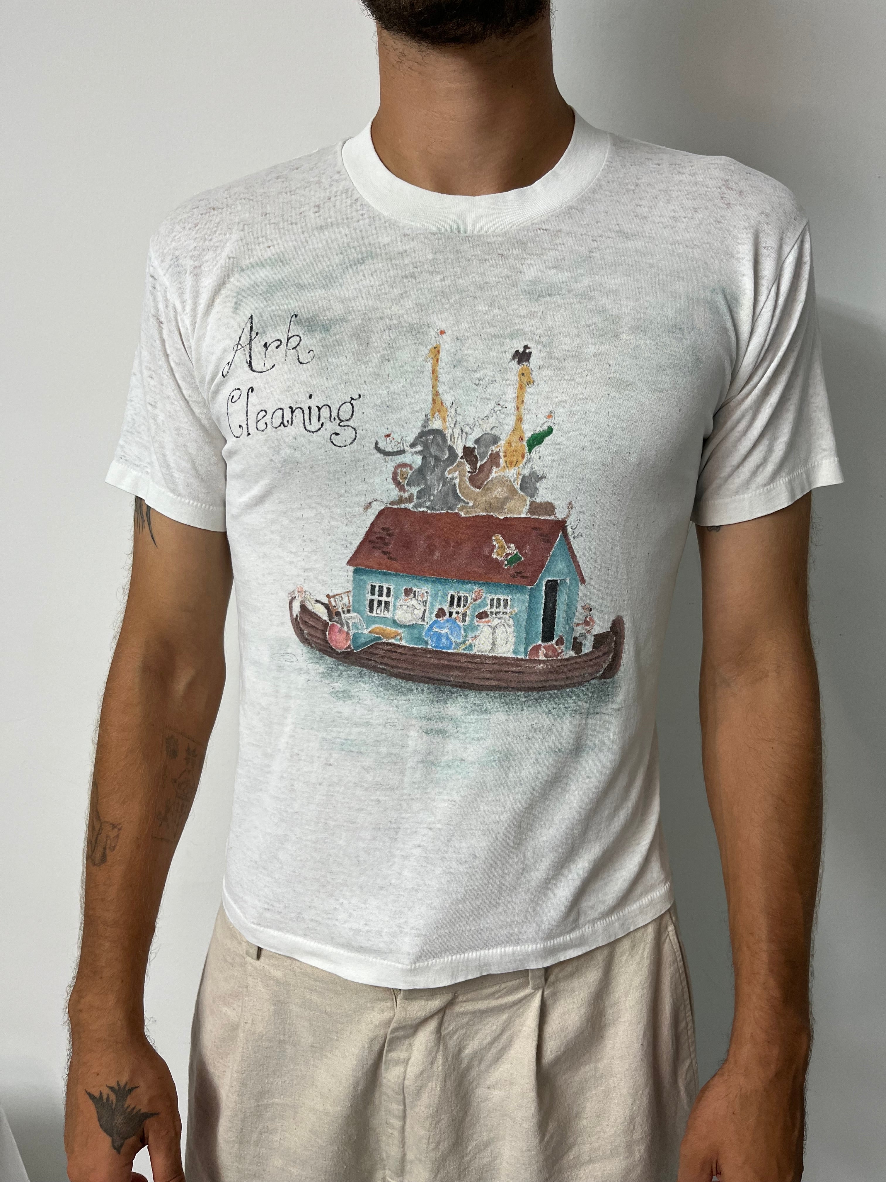 ‘70s Ark Cleaning Hand-Painted Graphic T-Shirt - White - XS/S