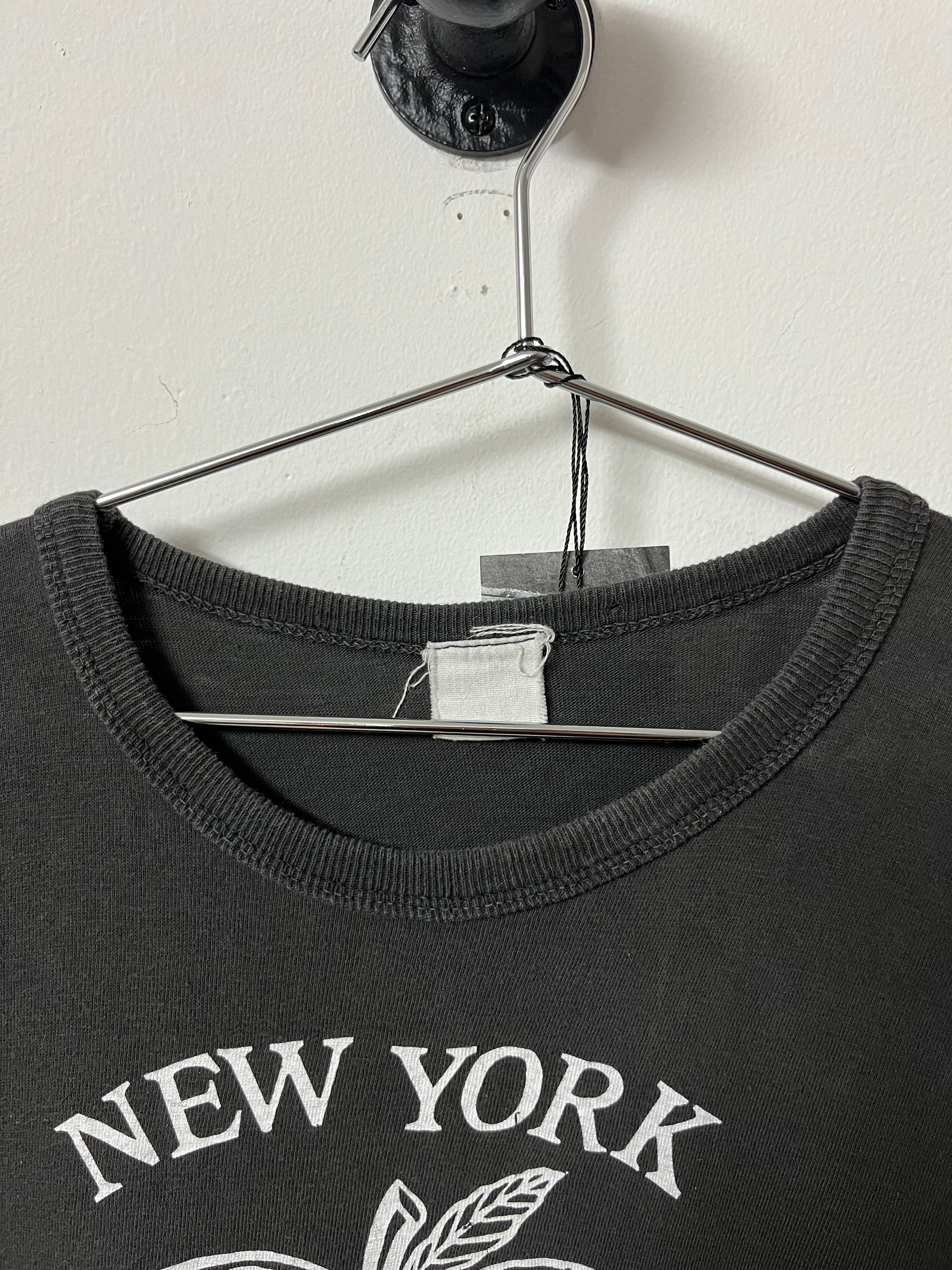 1970s Faded ‘New York, The Big Apple’ Graphic T-Shirt - Faded Black - M