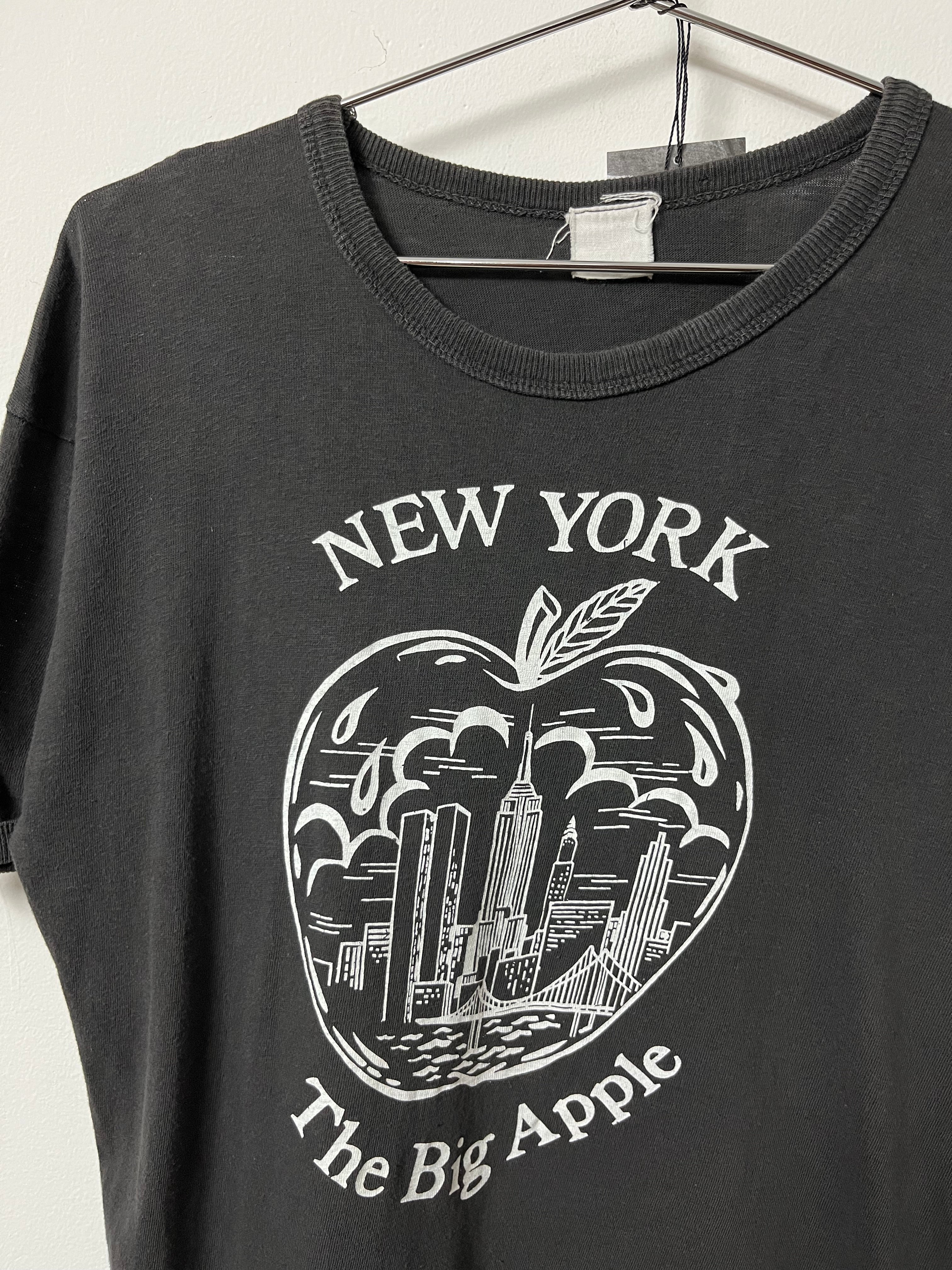 1970s Faded ‘New York, The Big Apple’ Graphic T-Shirt - Faded Black - M