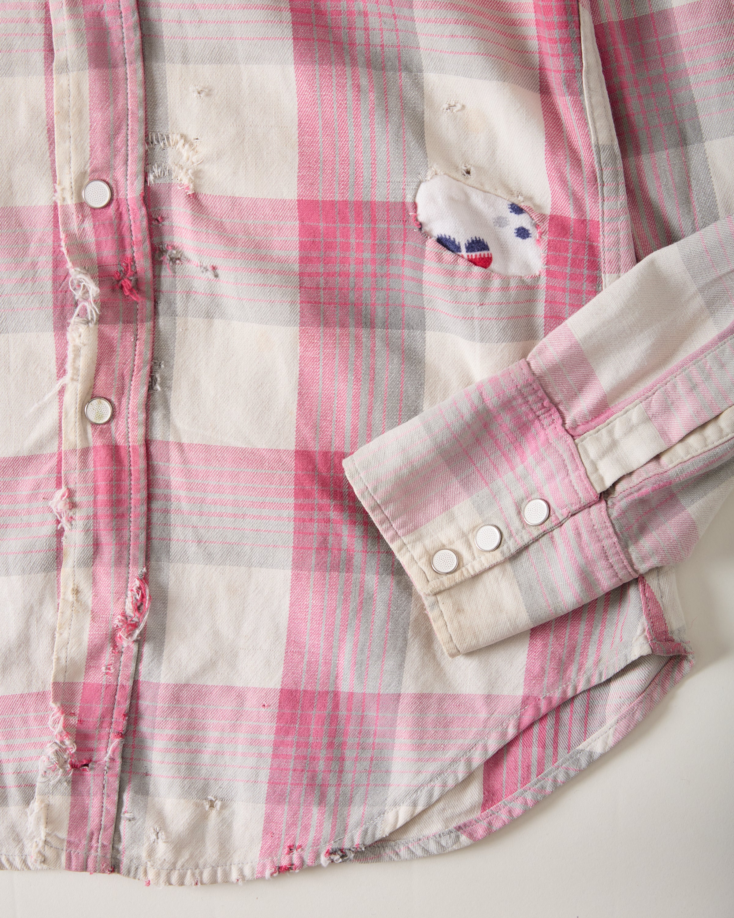 1950s Wrangler ‘Blue Bell’ Distressed Western Snap Shirt - Faded Pink/Eccru - L