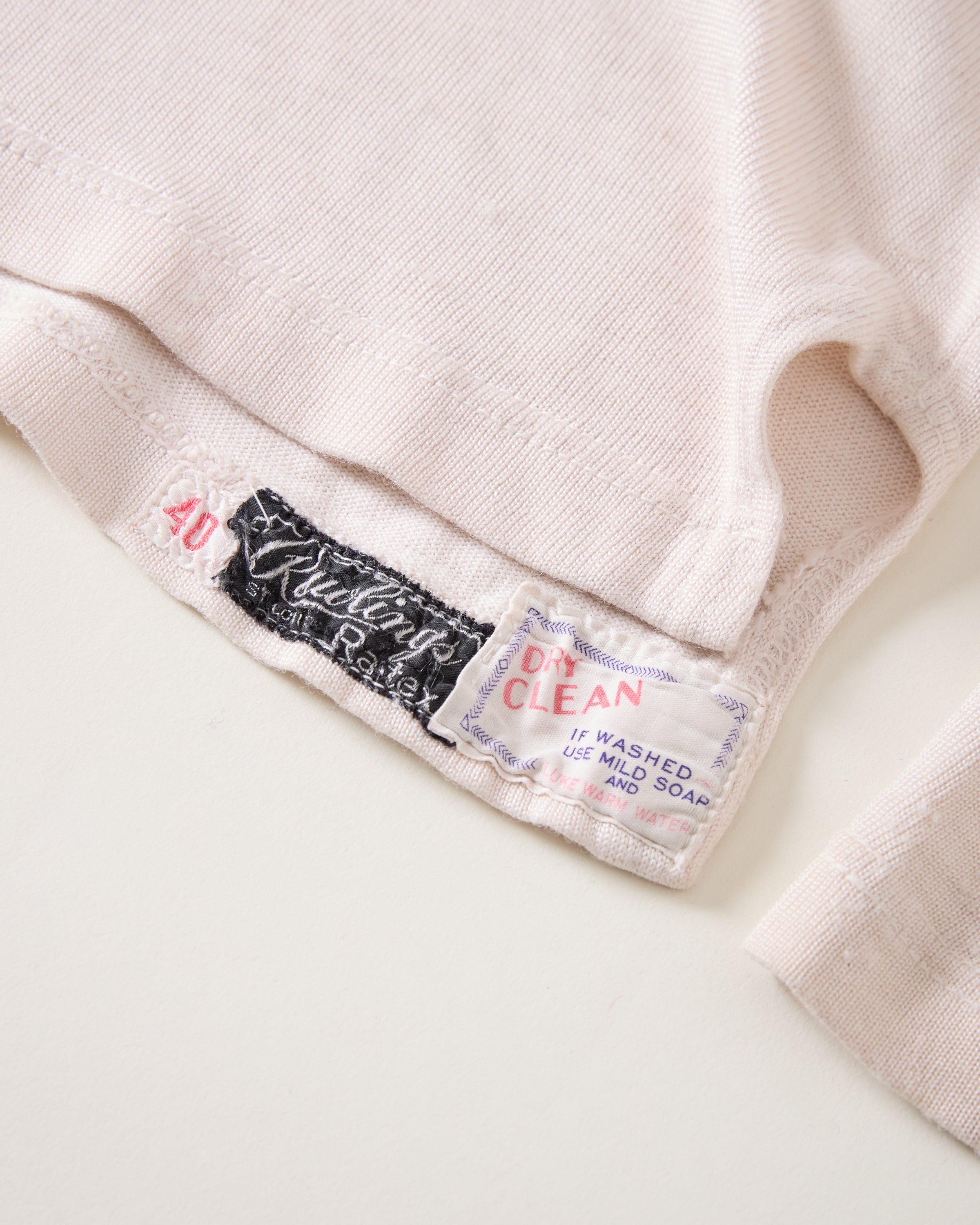 1950s Distressed Rawlings ‘Ra-Tex’ Football Shirt - Eccru/Faded Plum - L