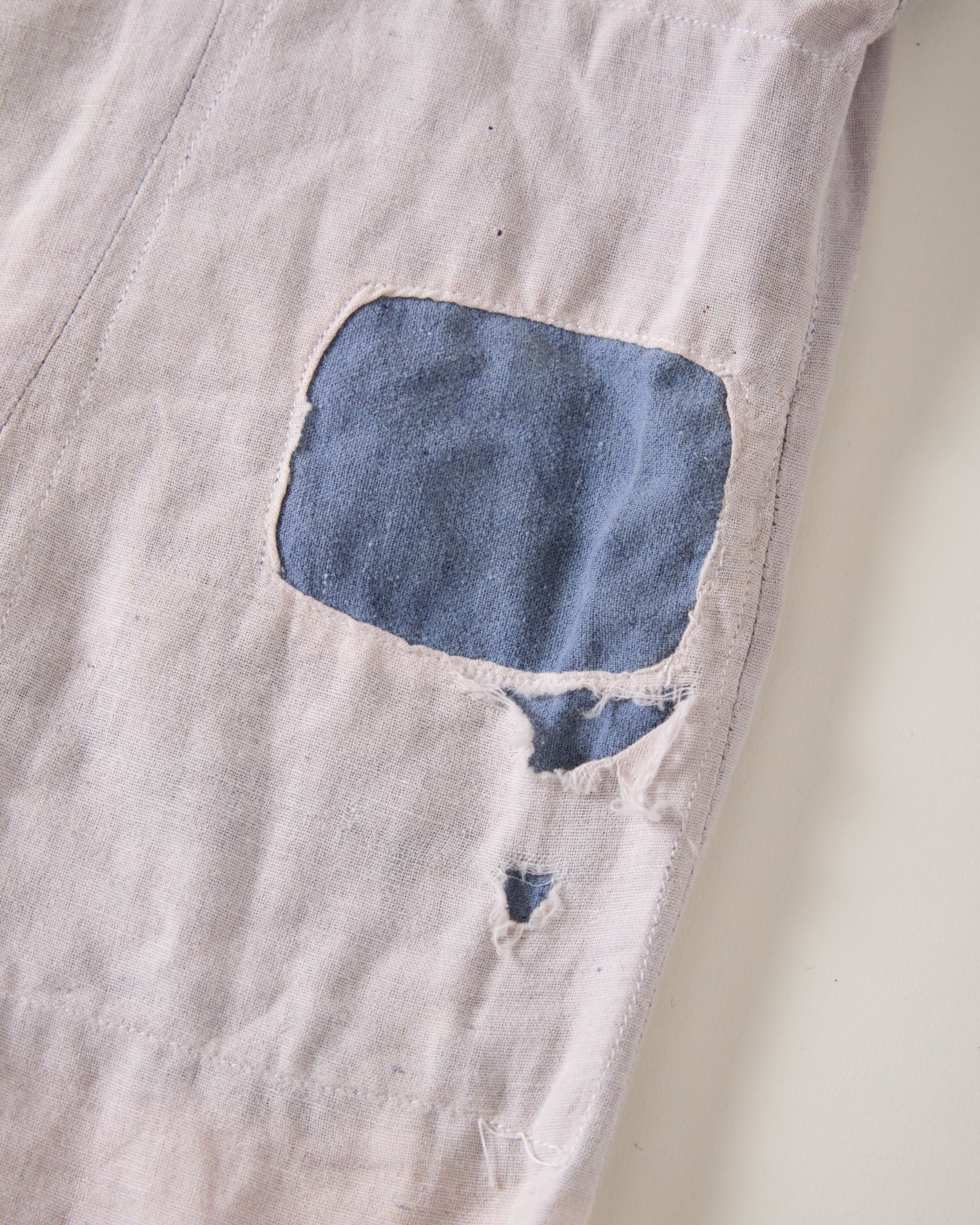 1940/50s Distressed & Repaired Women’s Linen Work Shirt - Faded Mauve/Grey - S/M