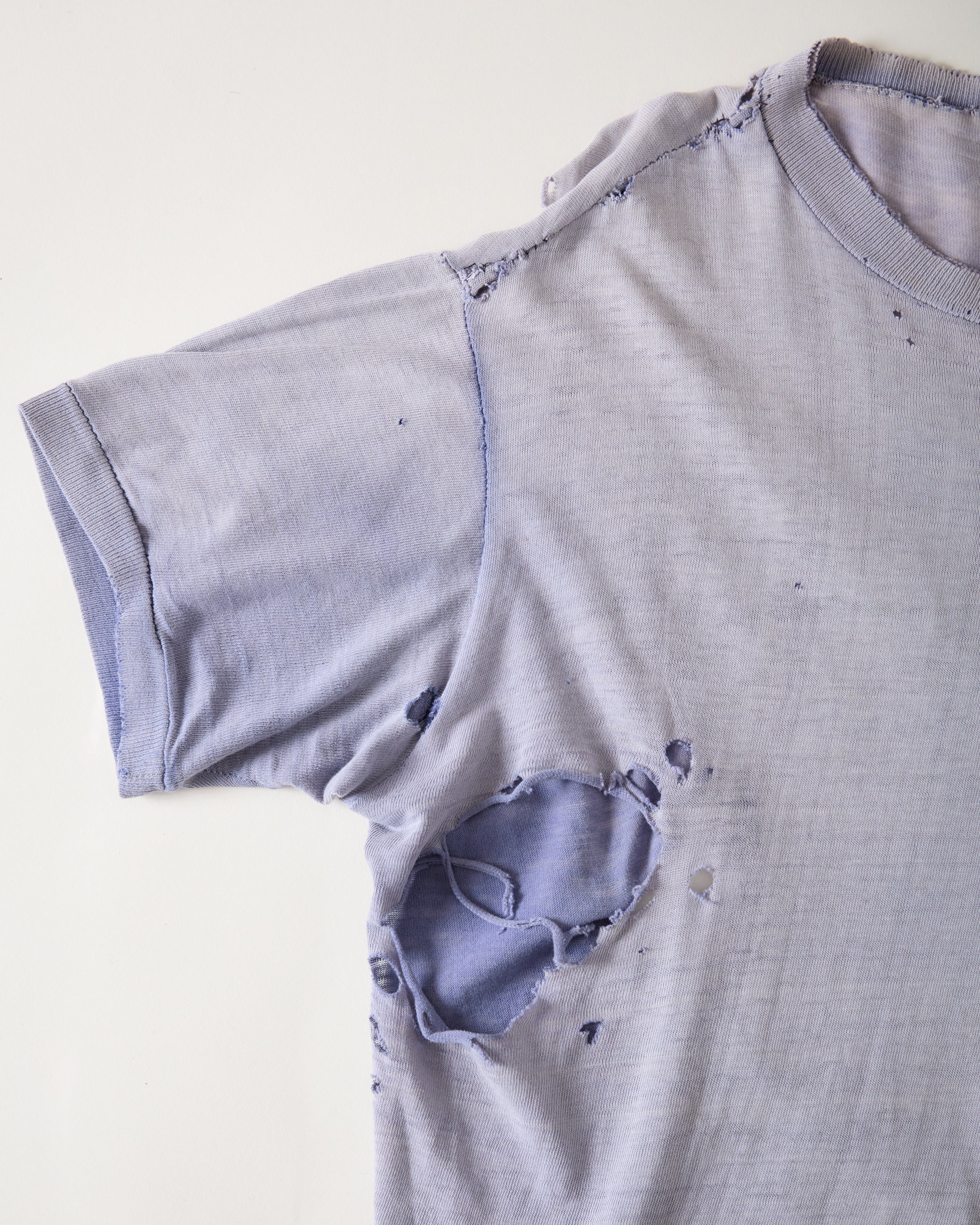 1970s Thrashed-Back Pocket T-Shirt - Faded Periwinkle - M/L