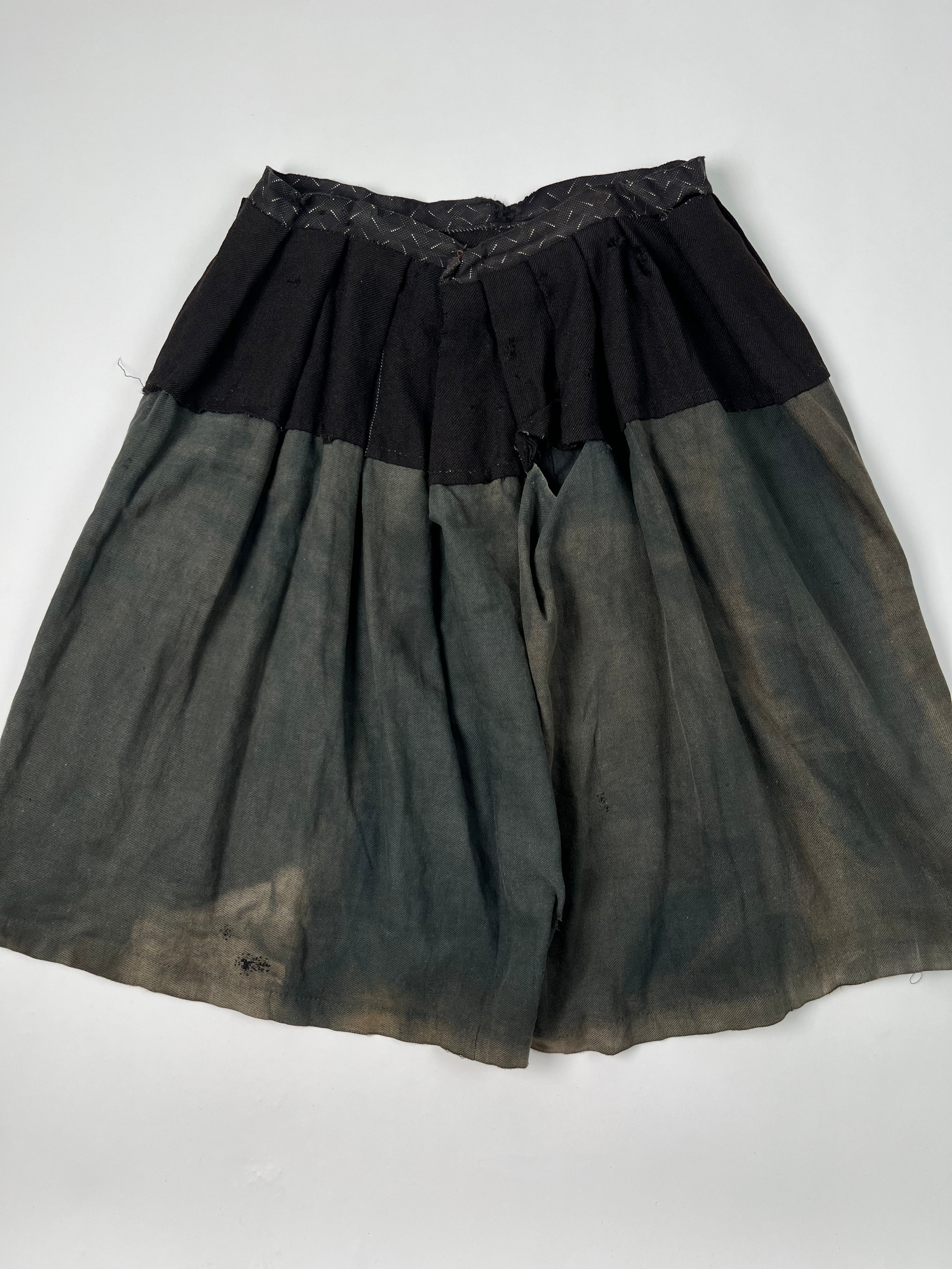 1910/20s French Peasant Skirt - Faded Black - 32