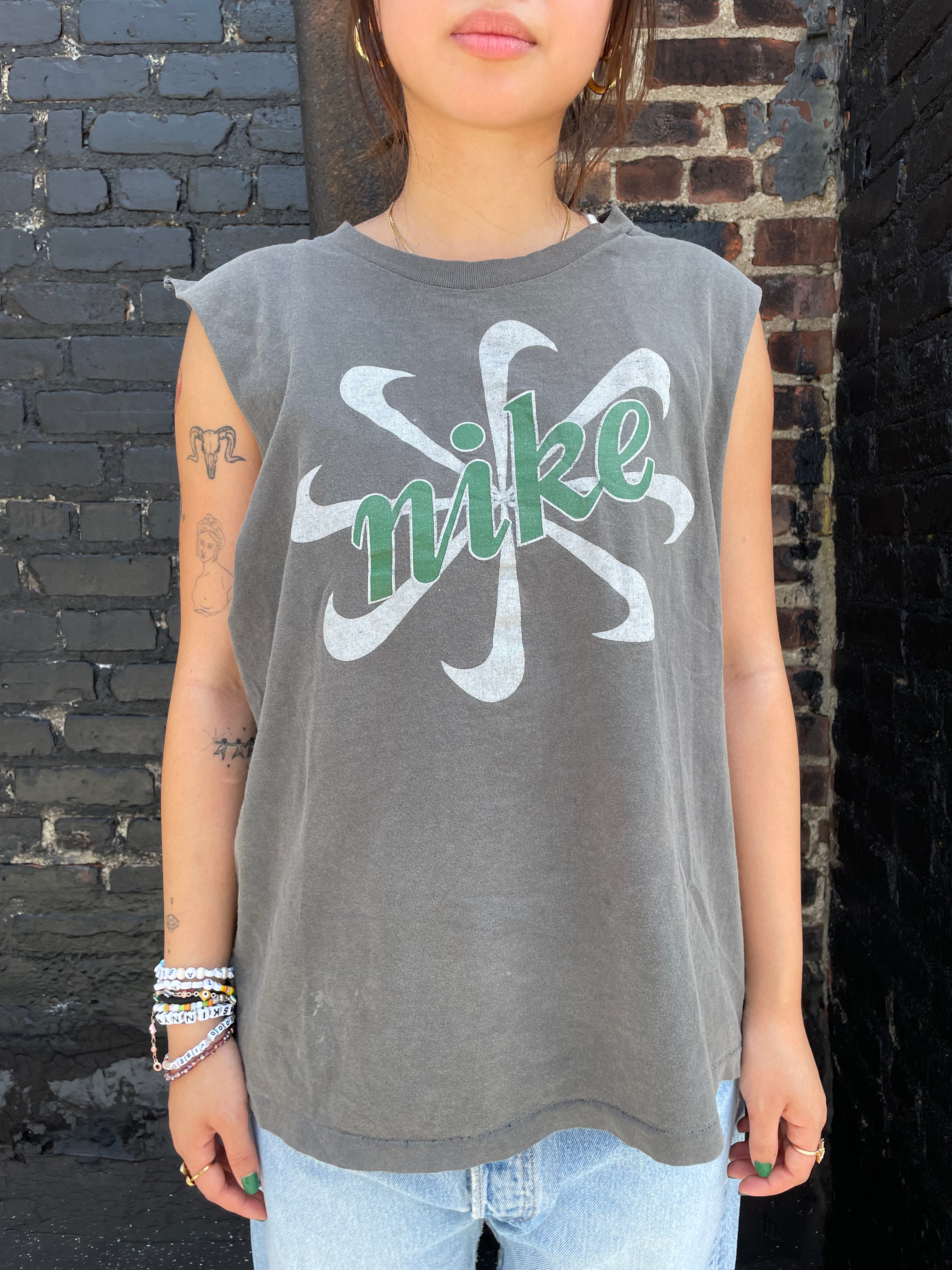 Vintage nike sales pinwheel t shirt